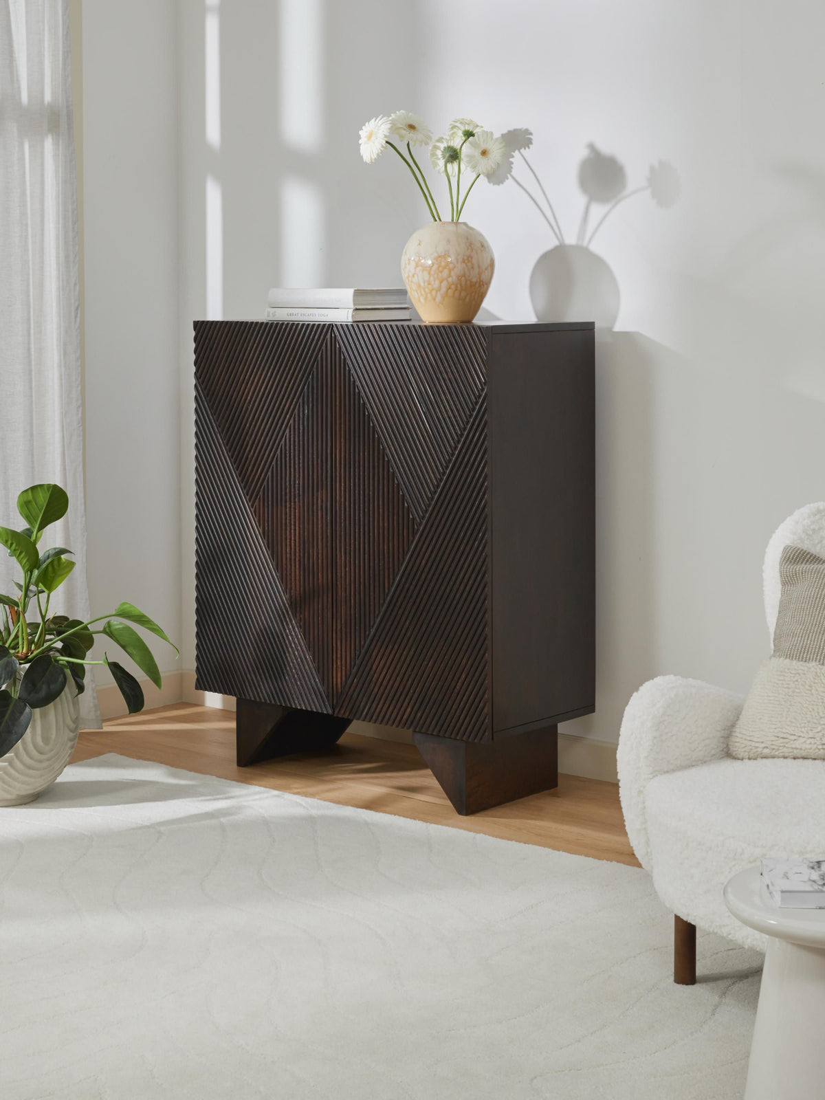 Louis Highboard in Mango Wood