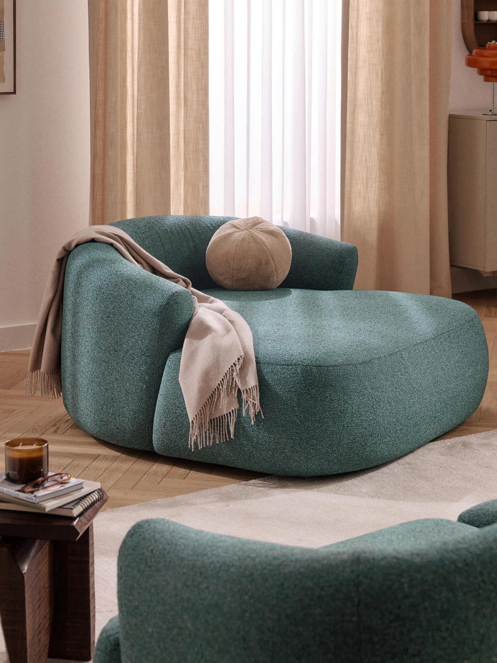 Sofia Bouclé-XL-Lounge Chair — Dark Grey