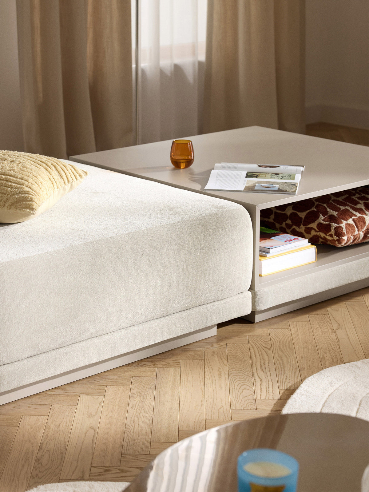 Colin Sofa-Ottoman — Blush
