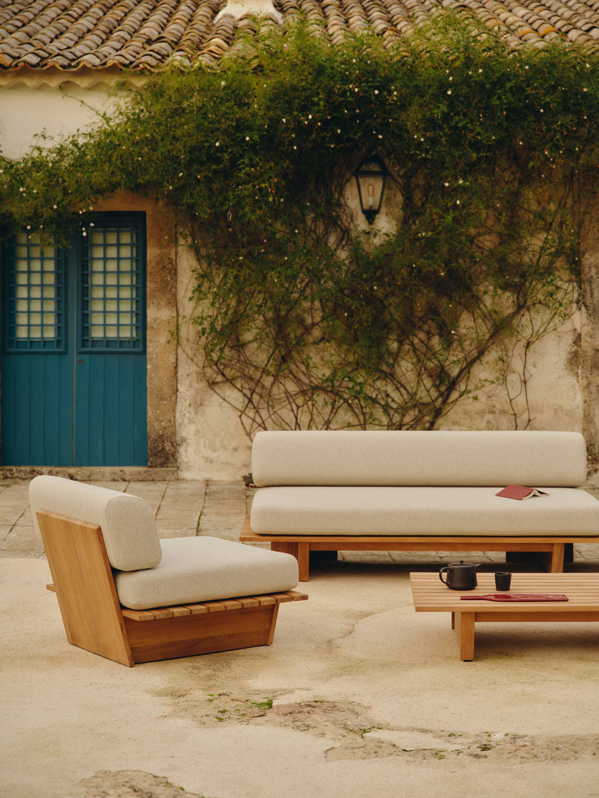 Eiko Garden Lounge Chair in Teak