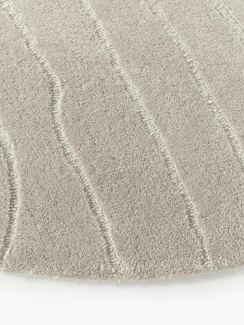 Aaron Round Wool Rug, Hand-Tufted